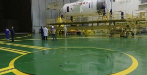 Ракета с транспортным пилотируемым кораблём «Союз МС-12» допущена к вывозу и установке на старте